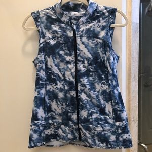 Lululemon lightweight running my vest size 6